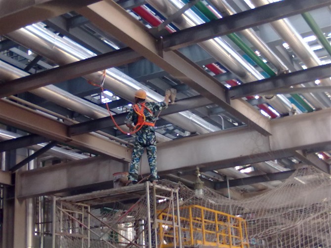 室内膨胀型钢结构防火涂料的施工方法步骤